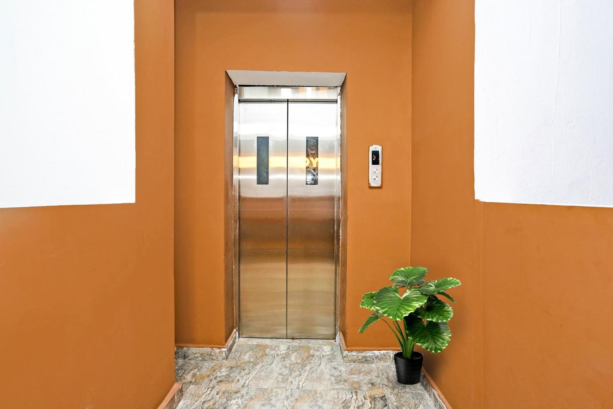 Hotel O Seven Inn Bhubaneswar Esterno foto